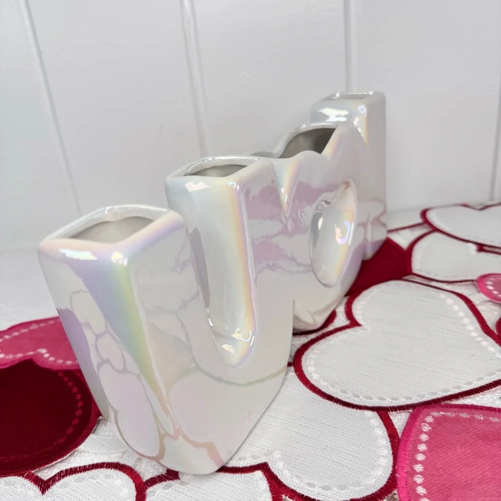 NEW Target Bullseye Playground Valentines Day Iridescent Vase